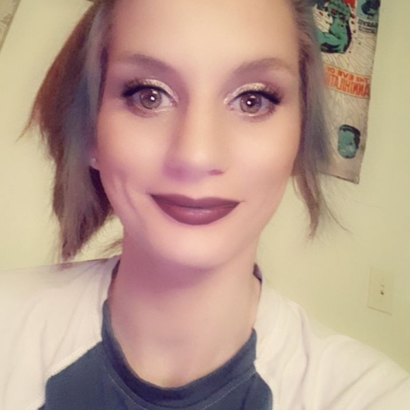 Meet your Posher, Lainey - Picture 15 of 16